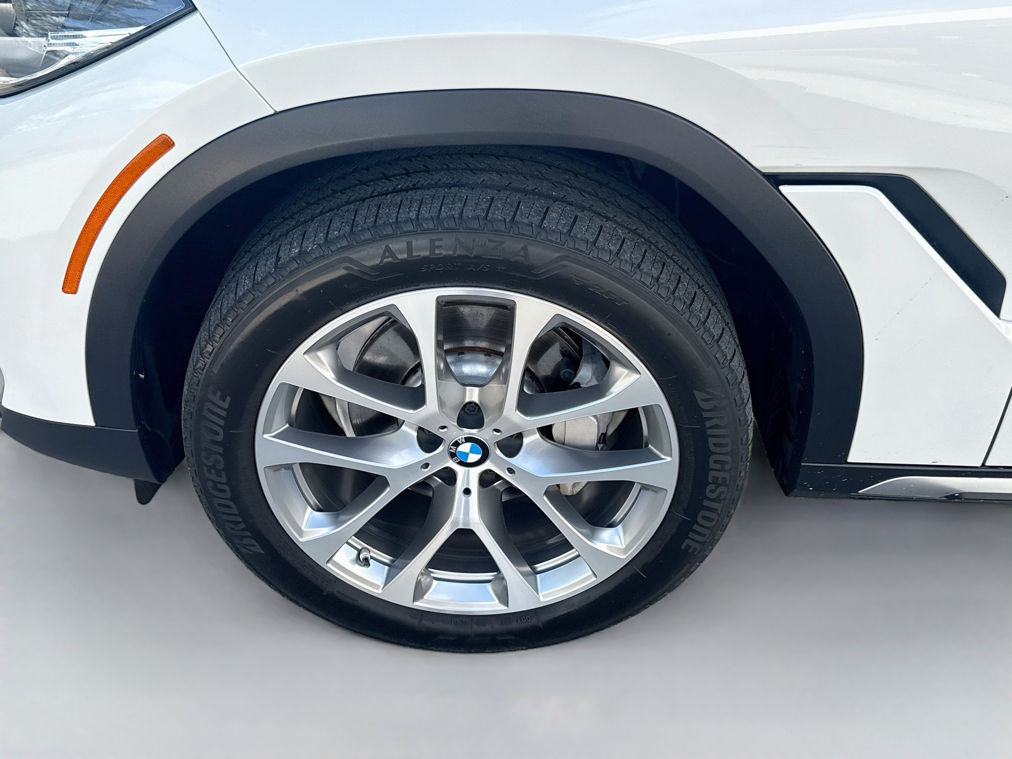Used 2022 BMW X6 xDrive40i w/ Premium Package AWD/4WD image 37