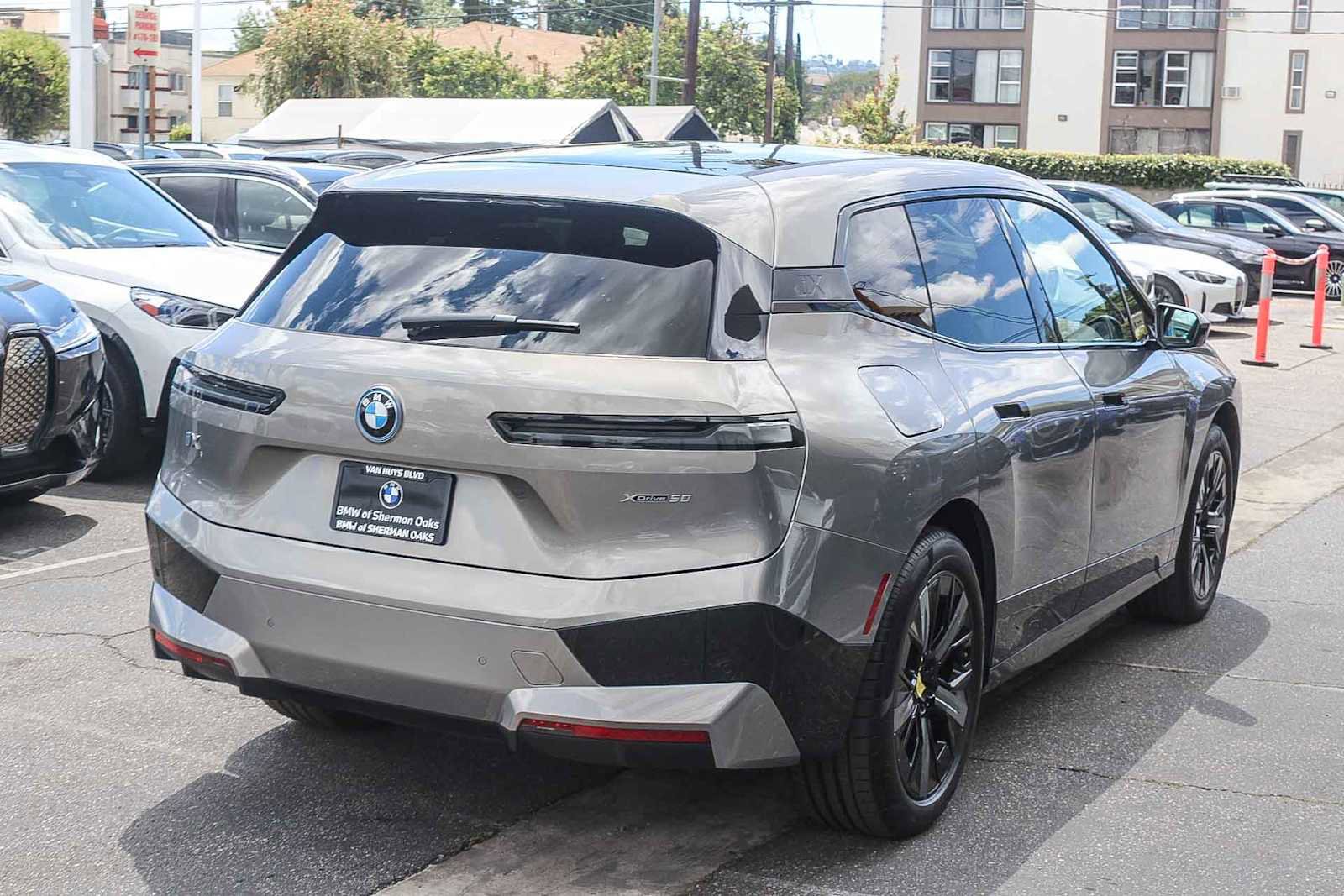 Certified 2023 BMW iX xDrive50 w/ Sport Package image 7