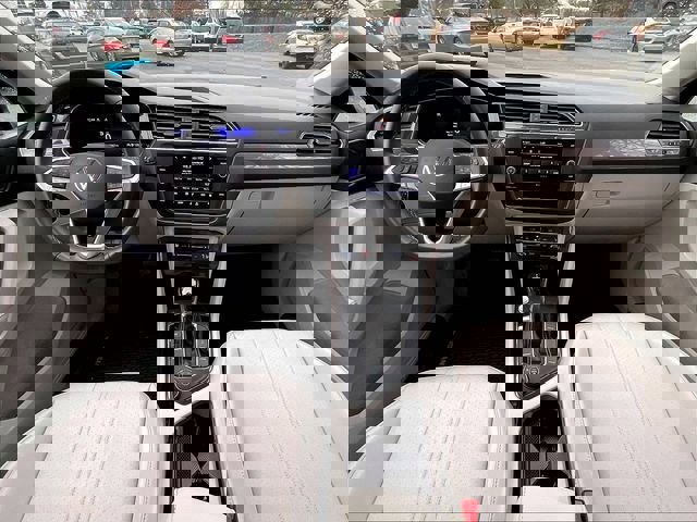 Used 2022 Volkswagen Tiguan SE AWD/4WD image 20