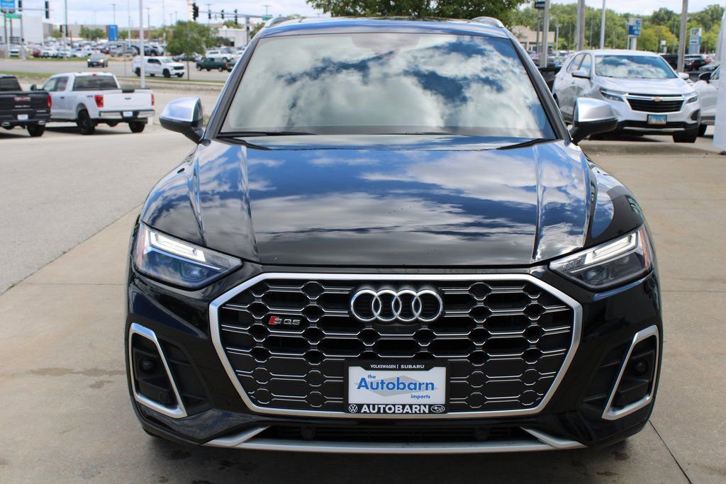 Used 2022 Audi SQ5 Premium Plus w/ Premium Plus Package image 2