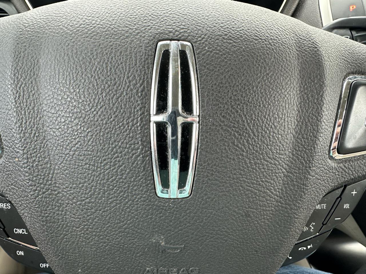 Used 2019 Lincoln MKC Select w/ Select Plus Package FWD image 10