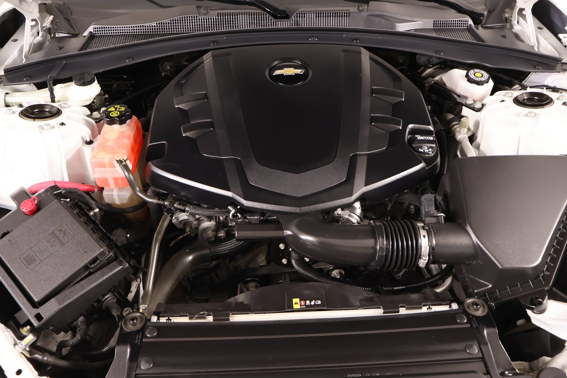 Used 2023 Chevrolet Camaro LT RWD image 16
