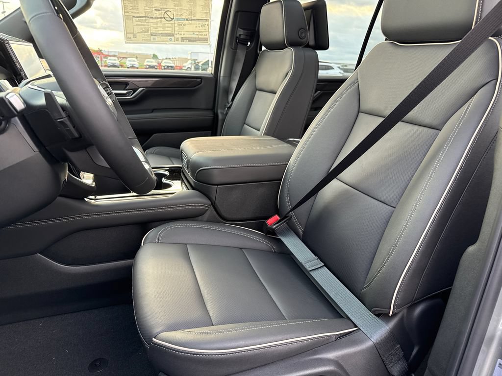 New 2026 GMC Yukon XL Elevation w/ Elevation Premium Package AWD/4WD image 15
