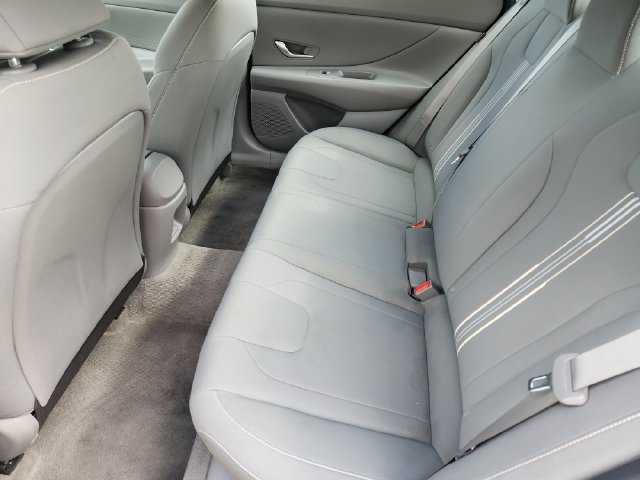 Used 2024 Hyundai Elantra SEL FWD image 30