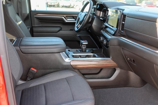 Used 2023 Chevrolet Silverado 1500 RST image 18