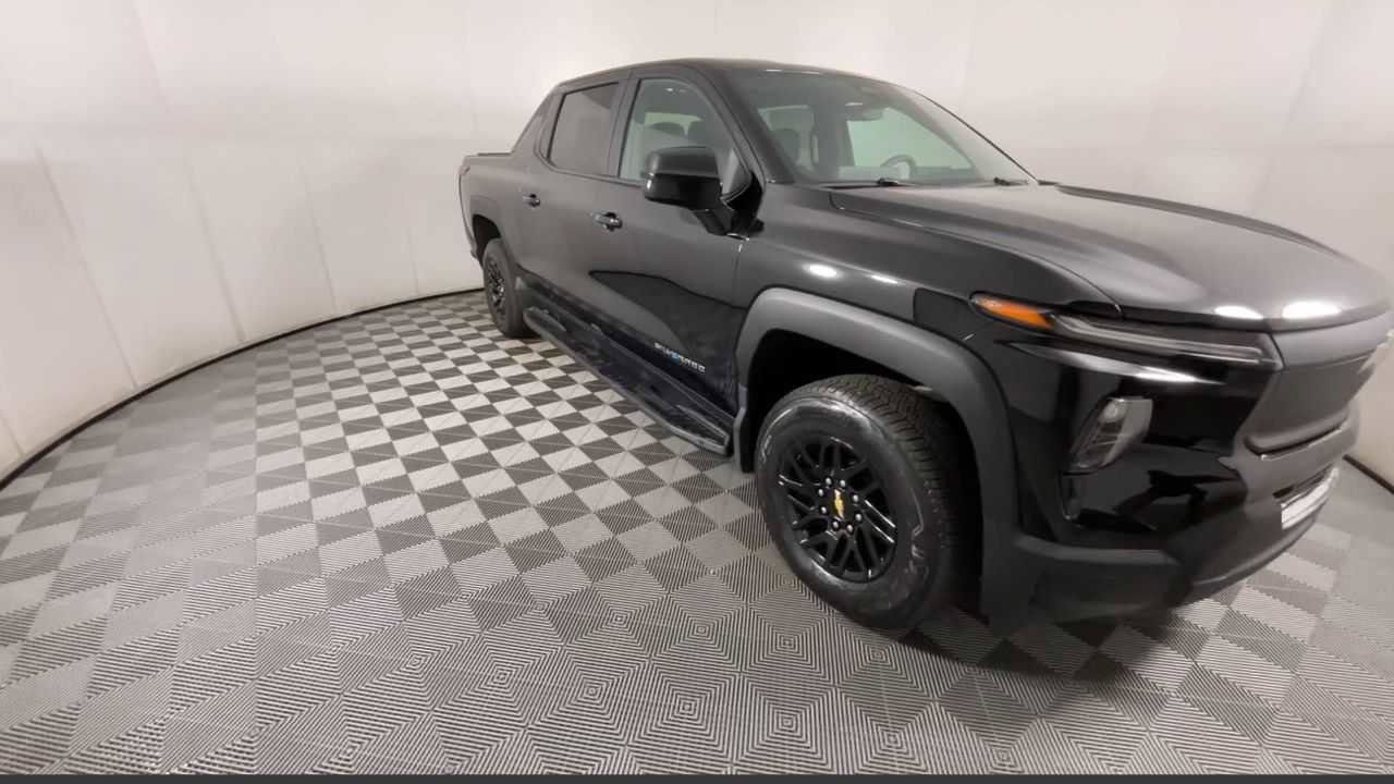New 2024 Chevrolet Silverado EV W/T image 4