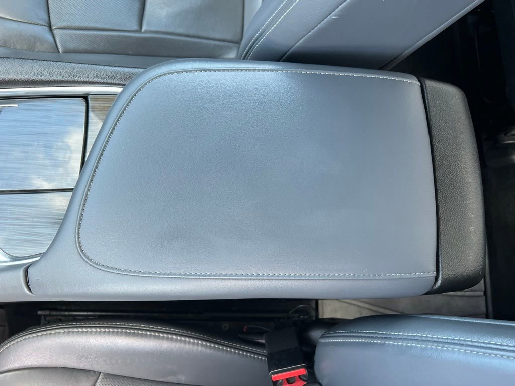 Used 2019 Buick Enclave Essence w/ Experience Buick Package AWD/4WD image 35