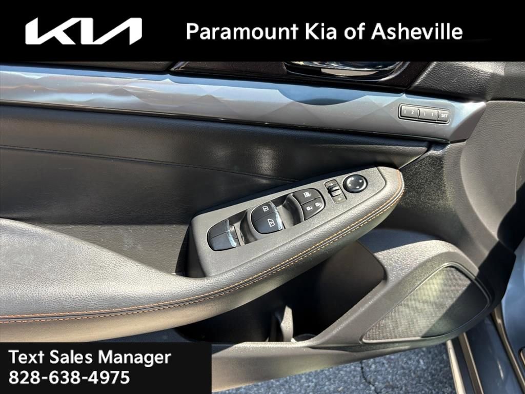 Used 2019 Nissan Maxima SR w/ Premium Package image 26