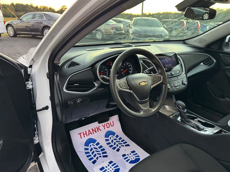 Used 2023 Chevrolet Malibu LS w/ Driver Confidence Package image 30