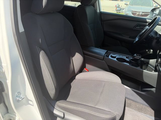 Used 2024 Nissan Rogue S AWD/4WD image 26