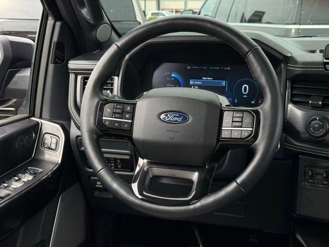 Used 2025 Ford F150 Lightning Platinum AWD/4WD image 10