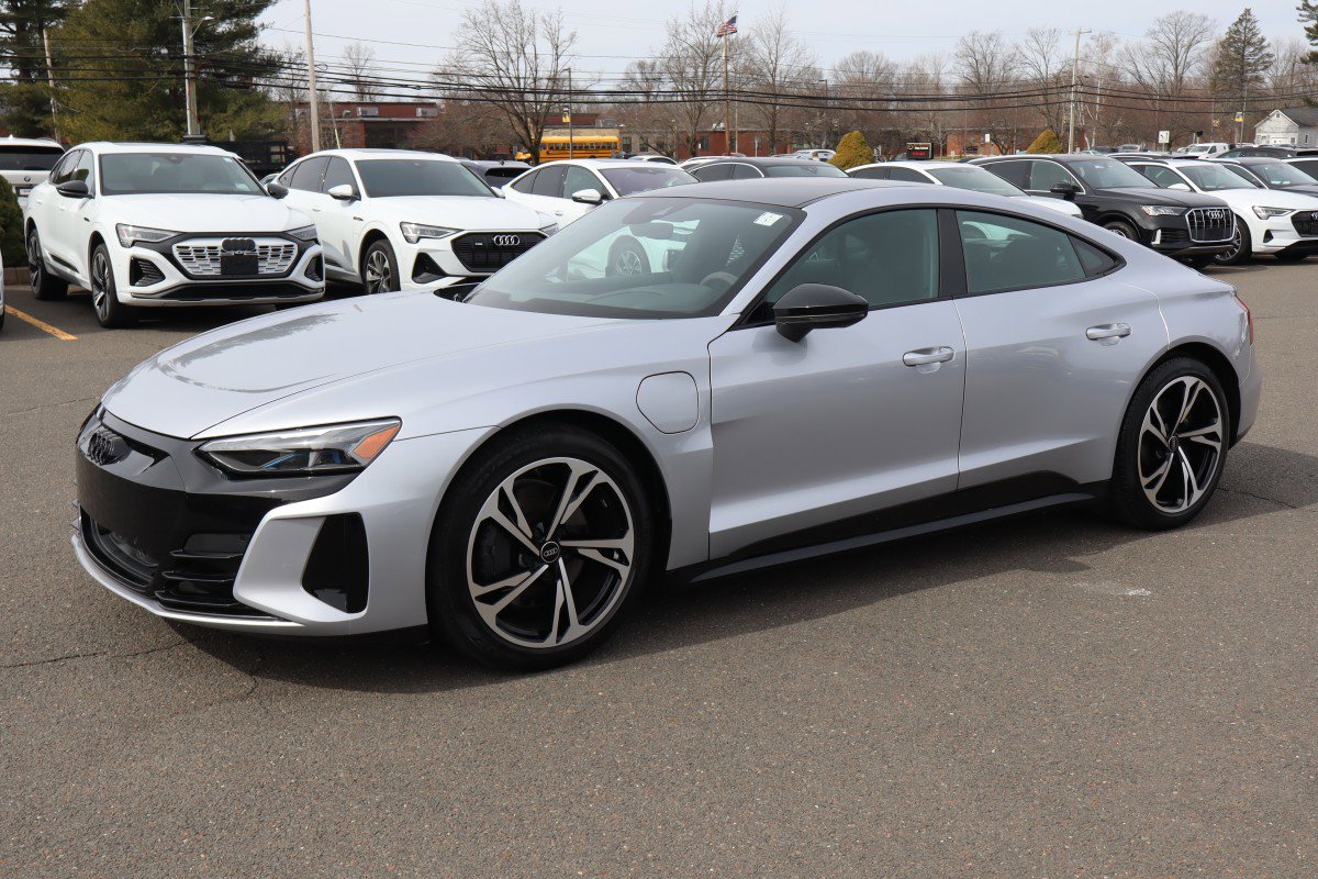 Used 2022 Audi e-tron GT Premium Plus AWD/4WD video 1