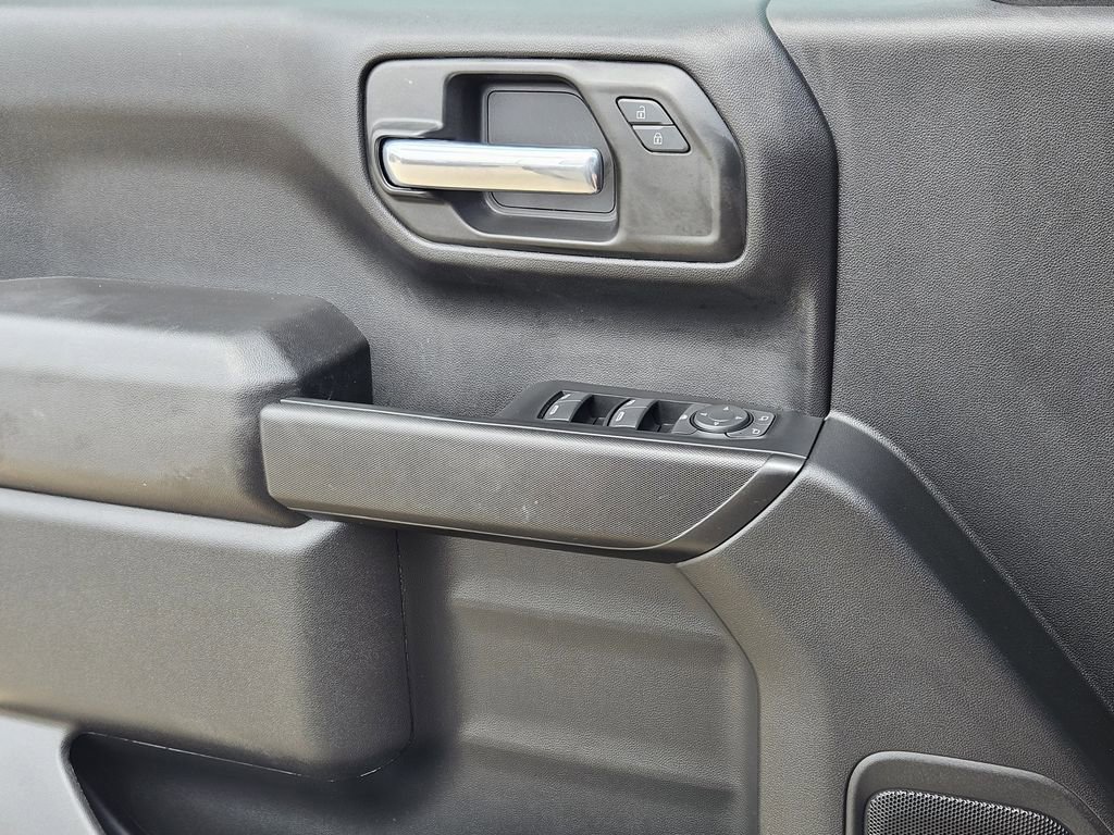 Used 2025 Chevrolet Silverado 1500 Custom AWD/4WD image 28