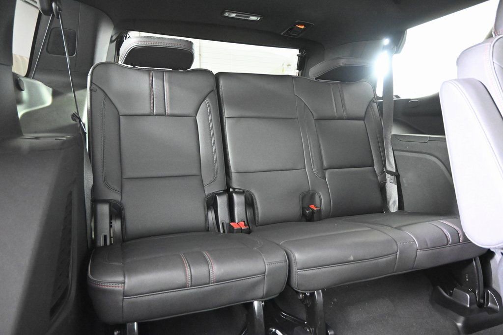 Used 2024 Chevrolet Tahoe RST w/ RST Performance Edition image 16