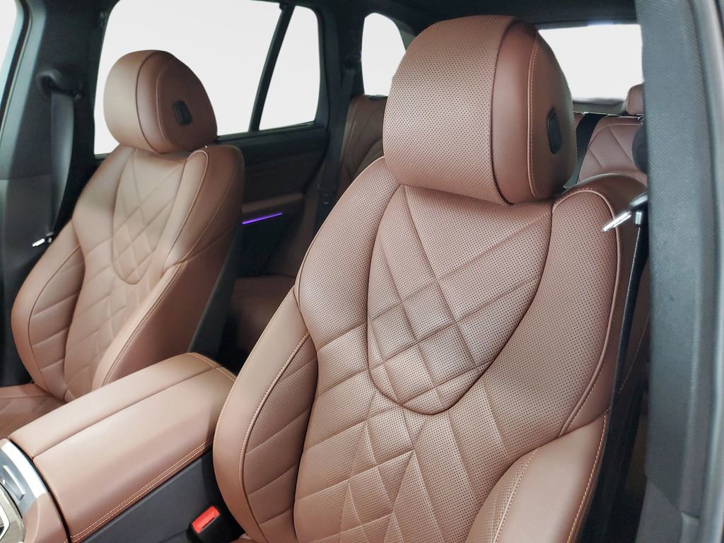 Certified 2023 BMW X5 sDrive40i w/ Executive Package image 9