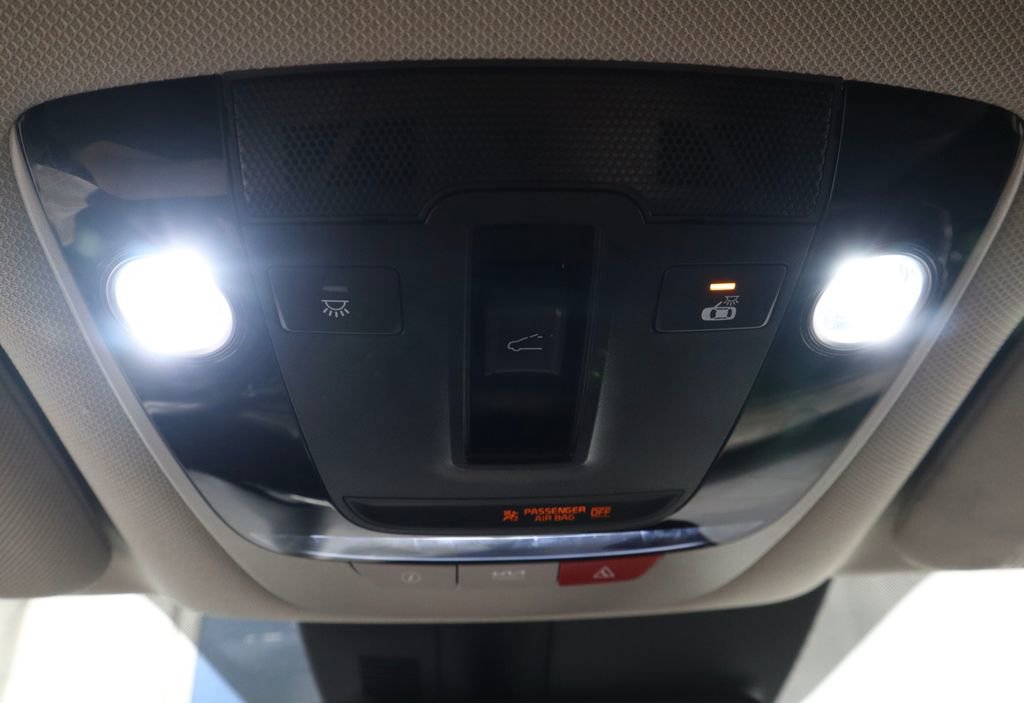 Used 2023 Kia Sorento SX Prestige image 36