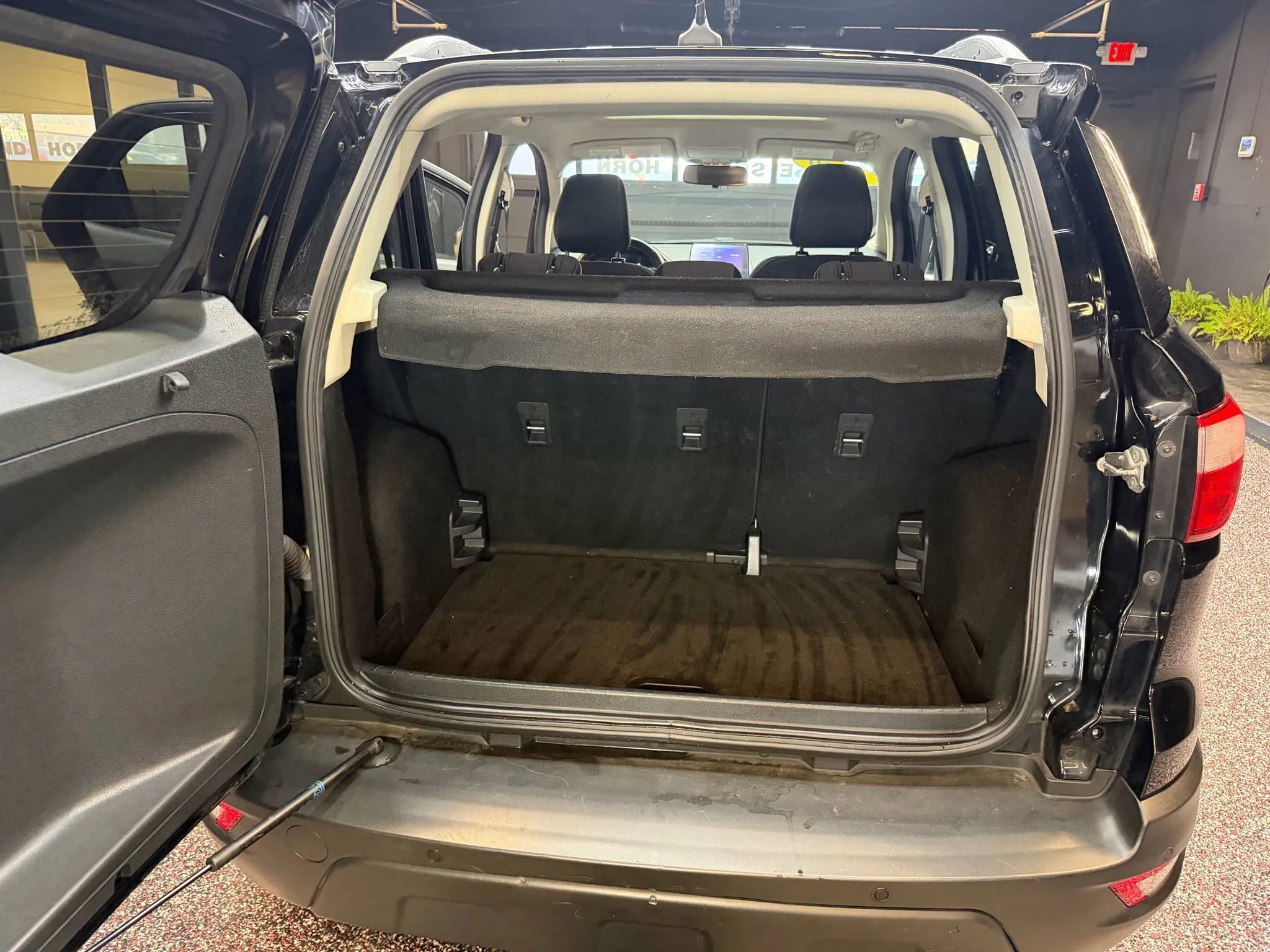 Used 2020 Ford EcoSport SE FWD image 31