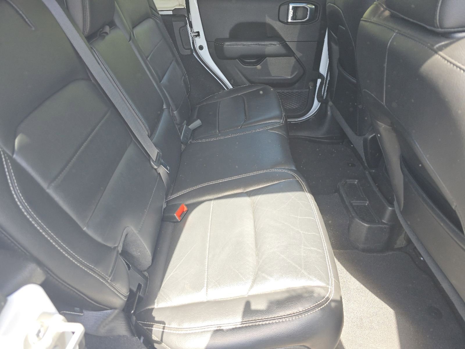 Used 2021 Jeep Wrangler Unlimited Sahara w/ Uconnect 4C Nav & Sound Group AWD/4WD image 13