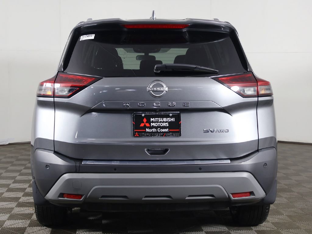 Used 2023 Nissan Rogue SV w/ SV Premium Package image 11