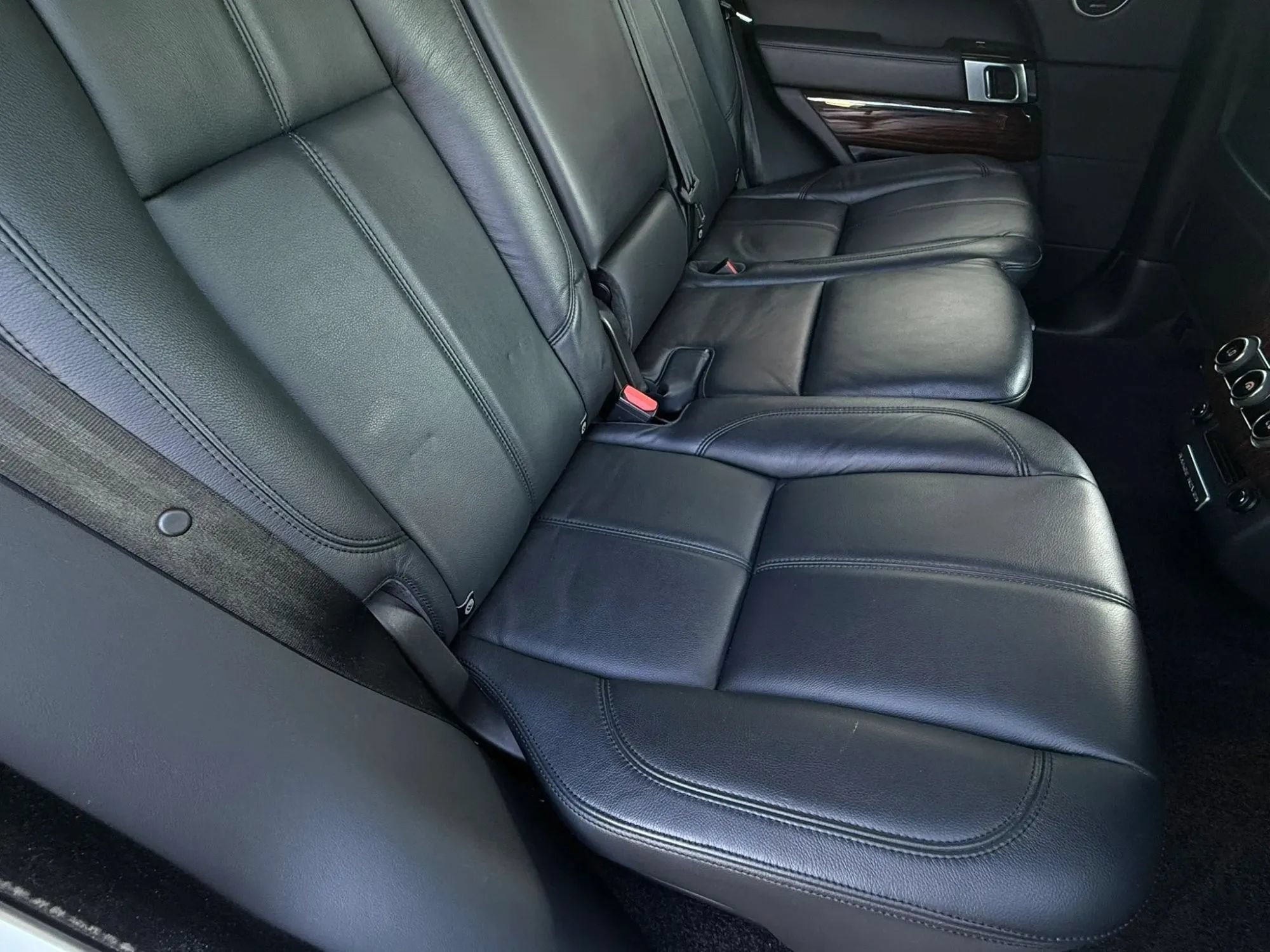Used 2015 Land Rover Range Rover AWD/4WD image 21