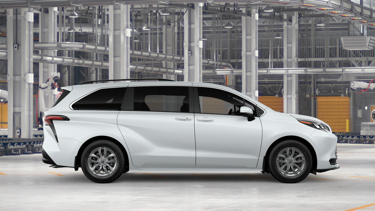 New 2026 Toyota Sienna XLE AWD/4WD image 12