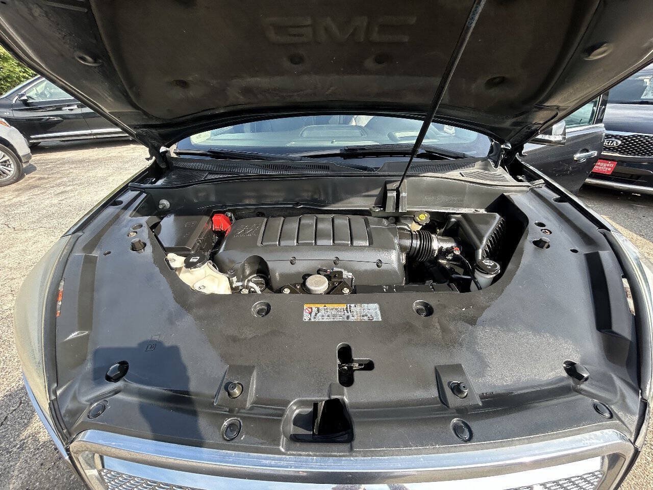 Used 2013 GMC Acadia Denali FWD image 15