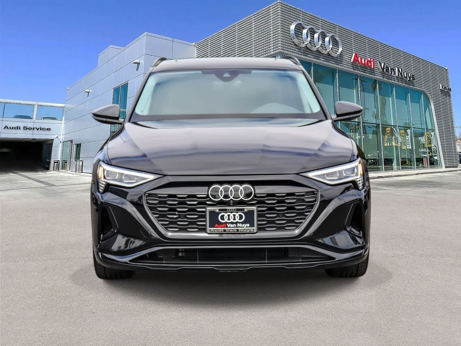 Used 2024 Audi Q8 e-tron Premium AWD/4WD image 6