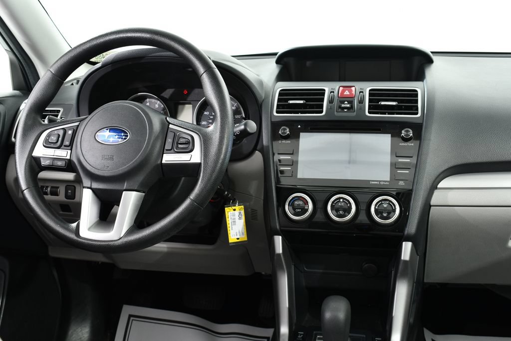 Used 2017 Subaru Forester 2.5i Premium w/ All-Weather Package AWD/4WD image 8