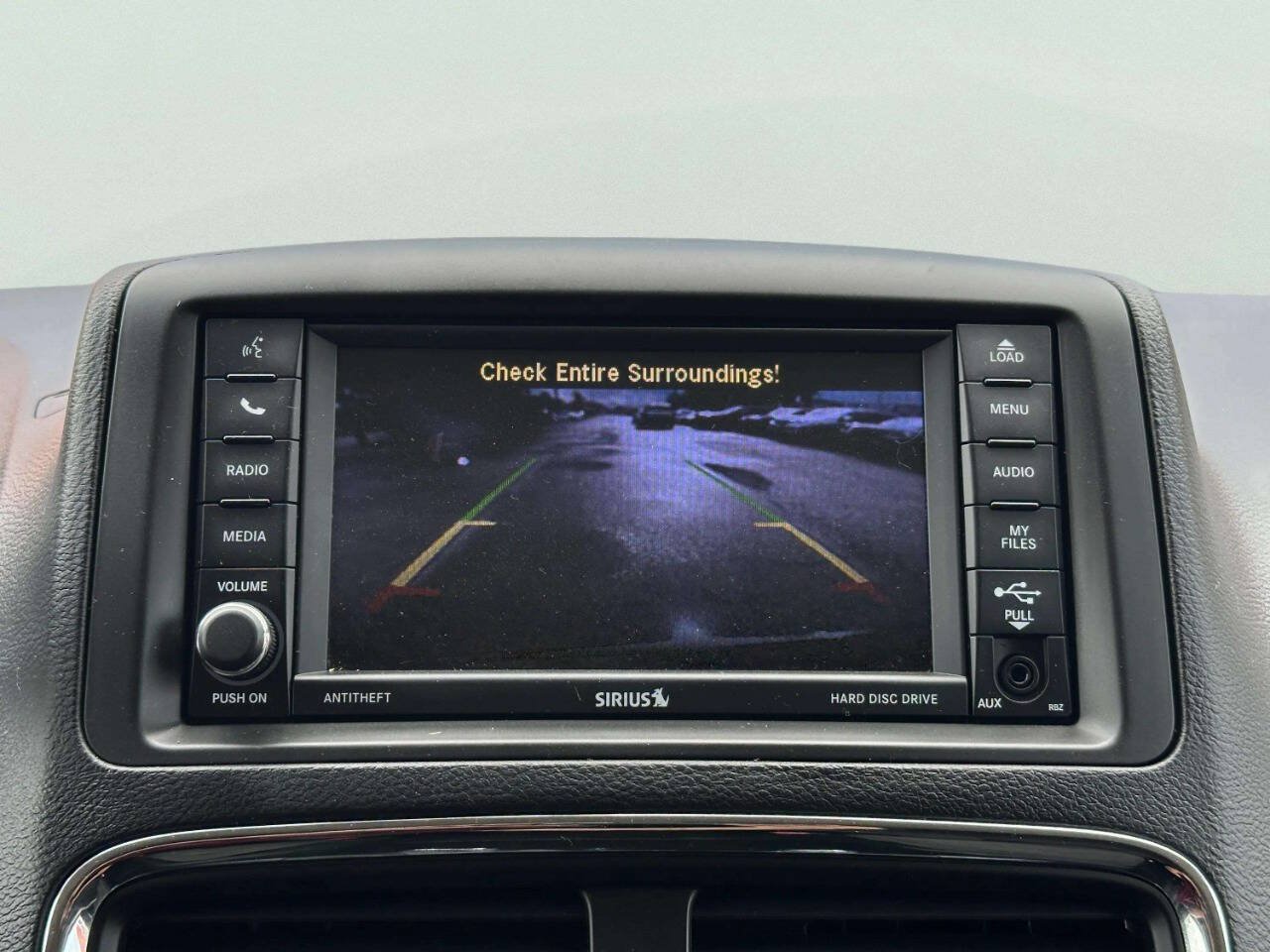 Used 2018 Dodge Grand Caravan SE w/ UConnect Hands-Free Group FWD image 24