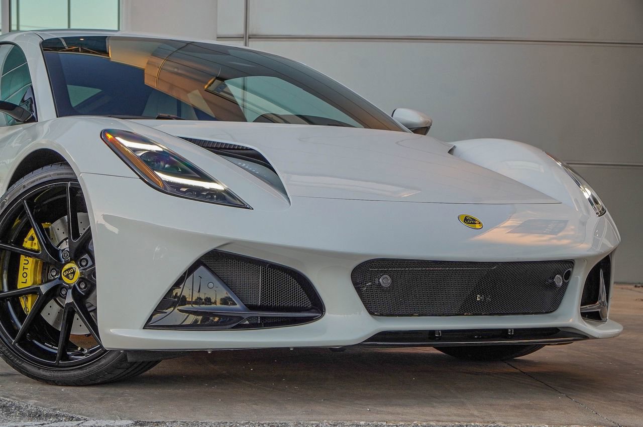 Used 2024 Lotus Emira First Edition image 5