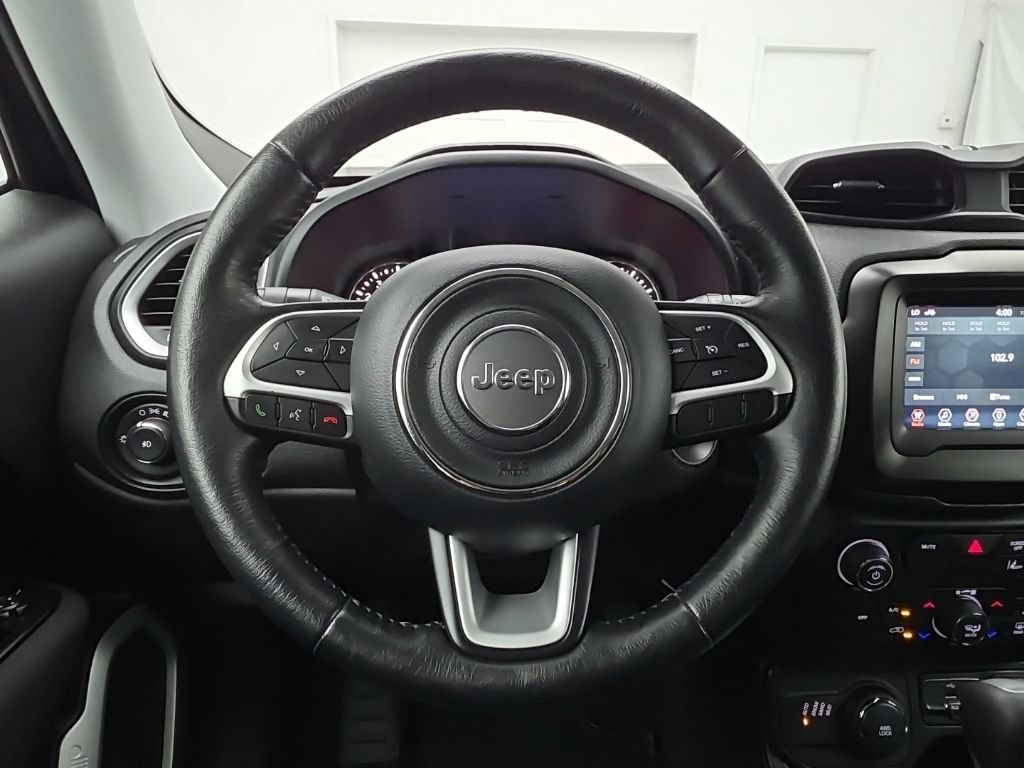 Used 2021 Jeep Renegade Latitude w/ Convenience Group AWD/4WD image 24