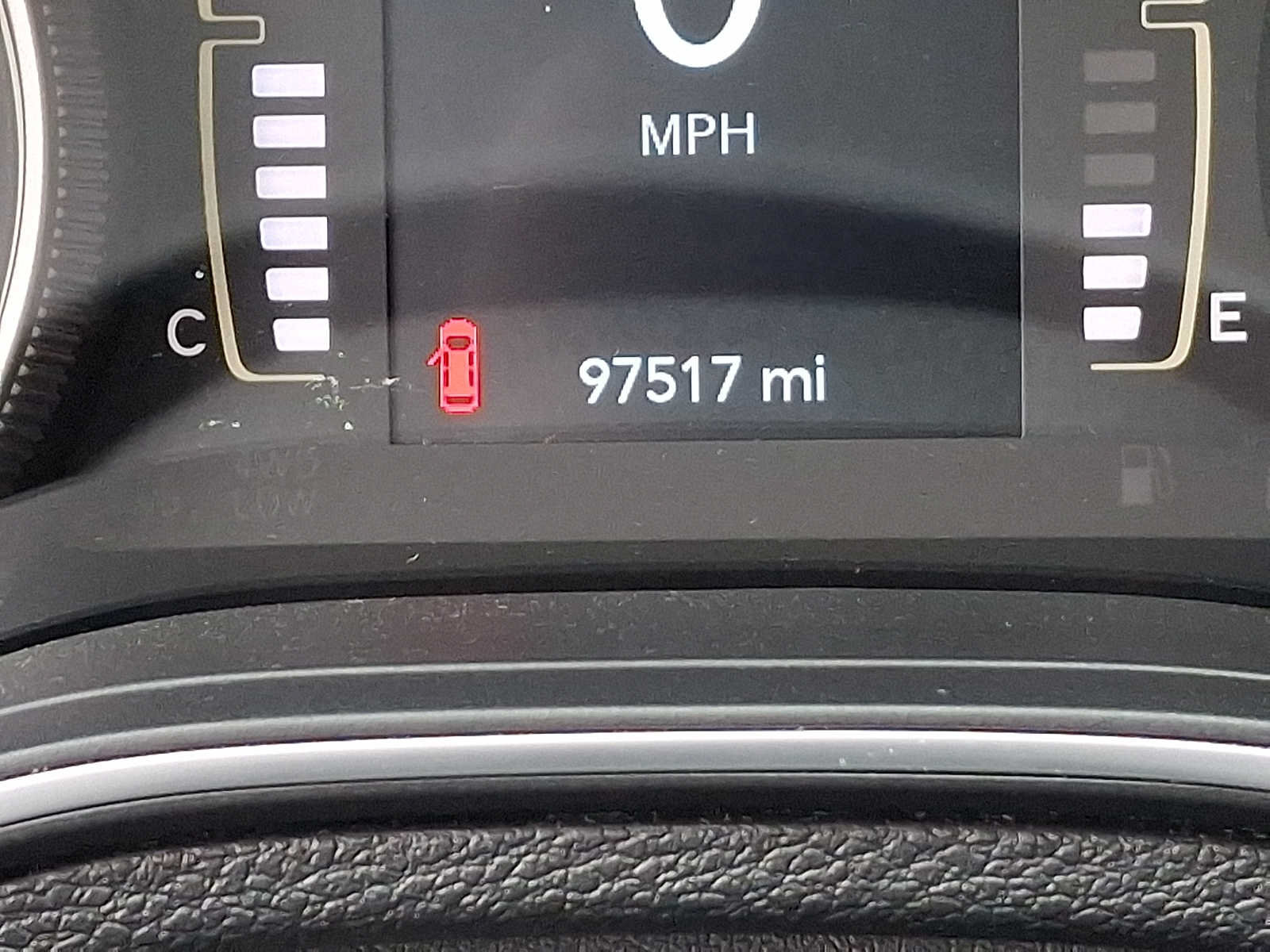 Used 2019 Jeep Cherokee Latitude Plus AWD/4WD image 20