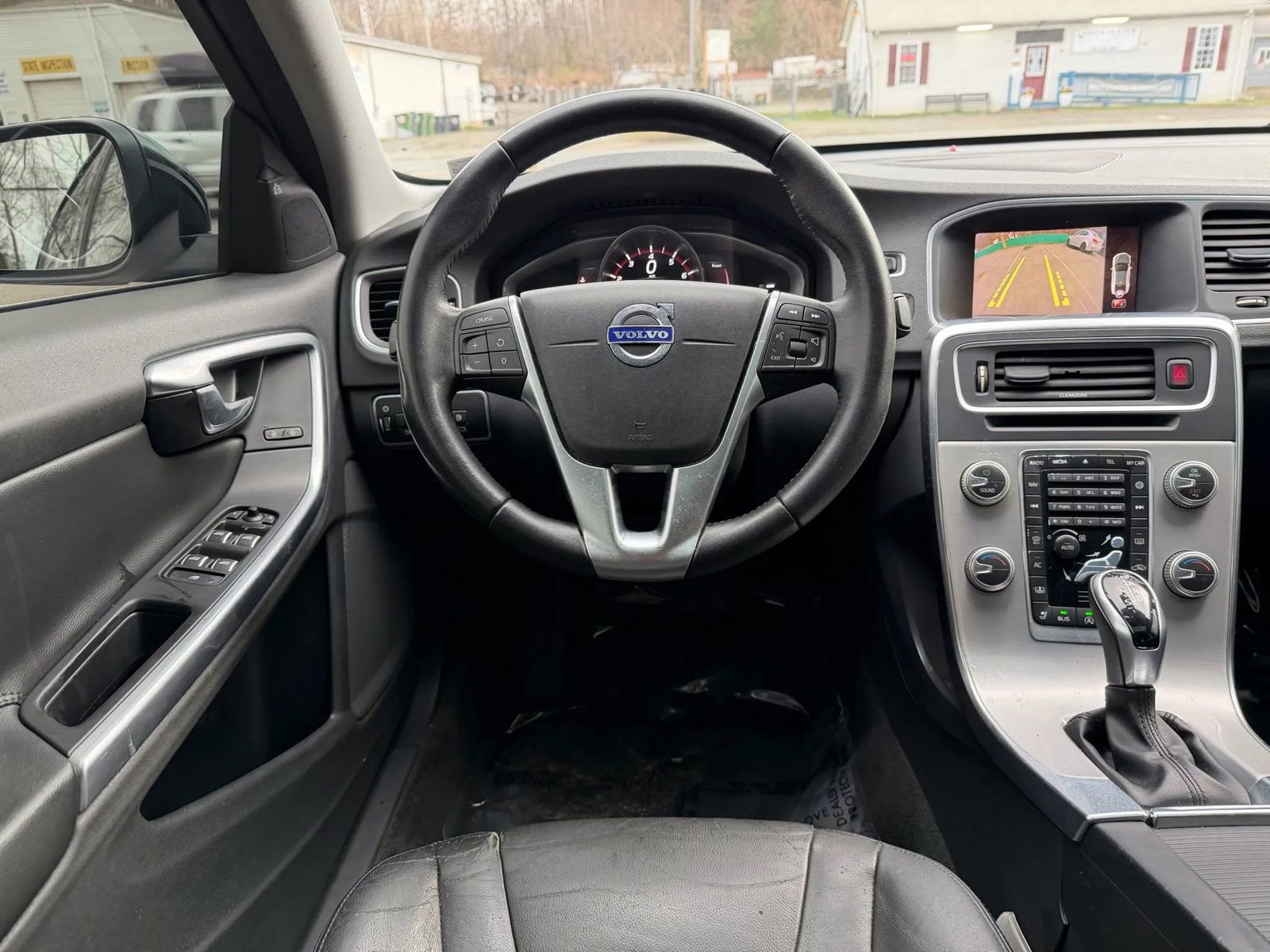 Used 2017 Volvo S60 T5 Inscription image 33