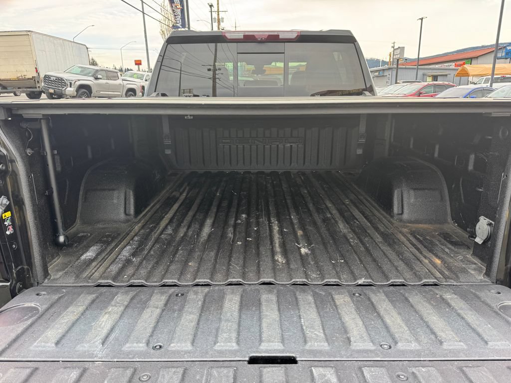Used 2021 GMC Sierra 1500 Denali w/ Denali Ultimate Package AWD/4WD image 15