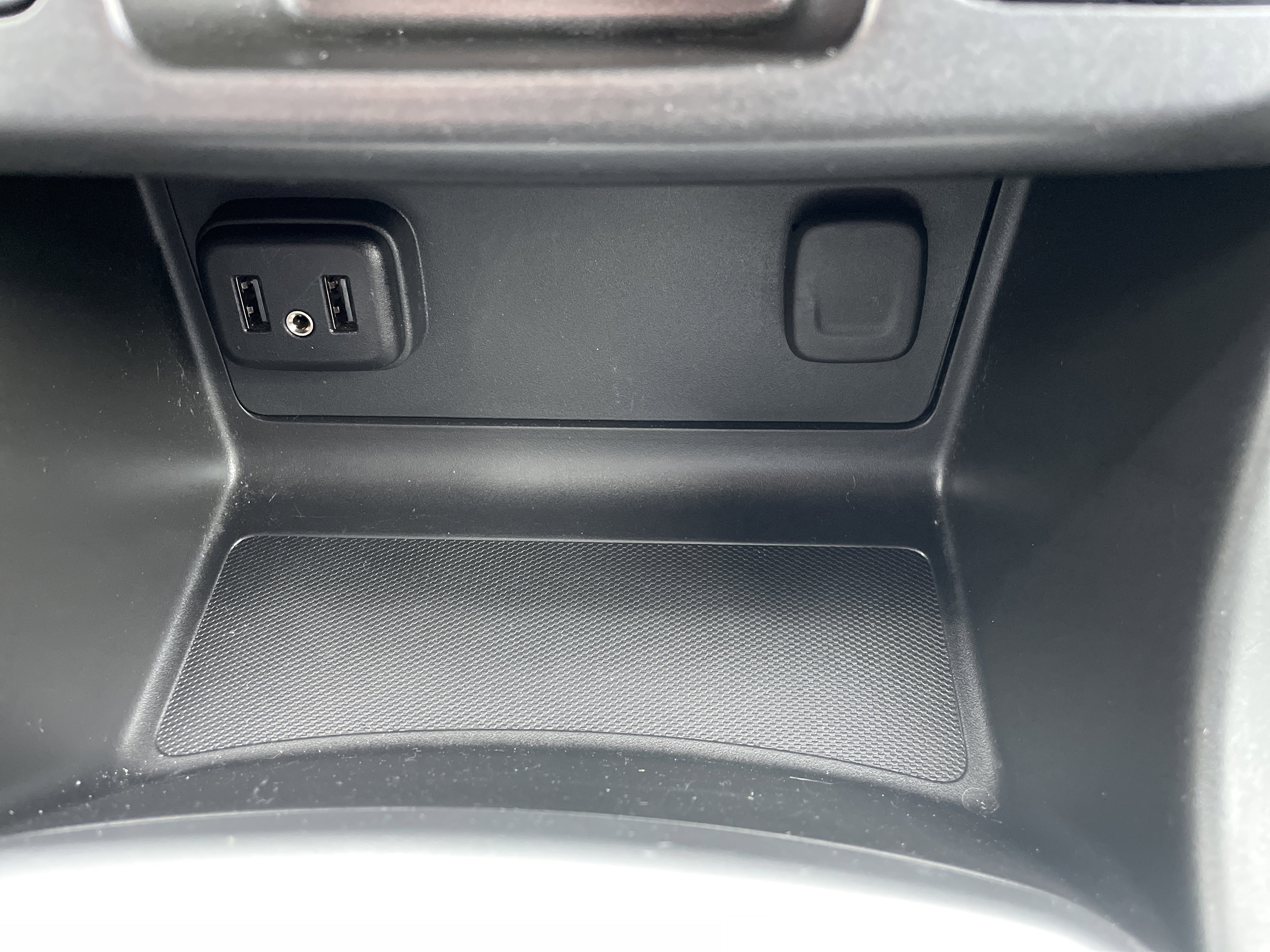 Used 2021 Chevrolet Colorado LT w/ Safety Package image 32