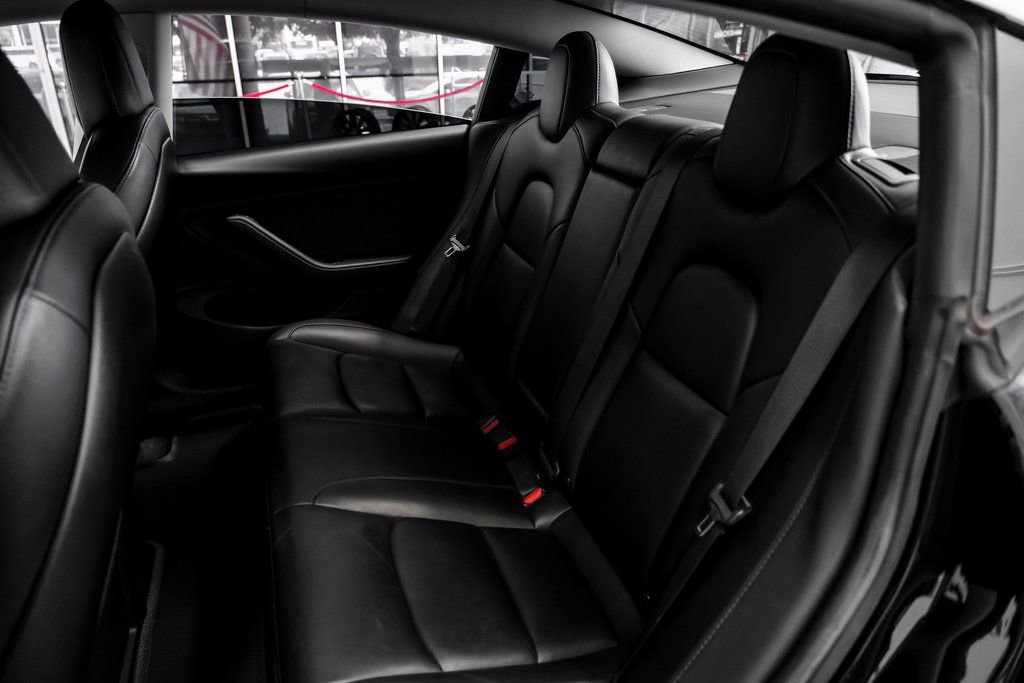 Used 2019 Tesla Model 3 Standard Range Plus image 36