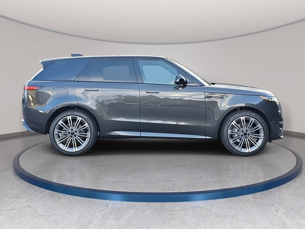 New 2026 Land Rover Range Rover Sport Dynamic SE AWD/4WD image 4