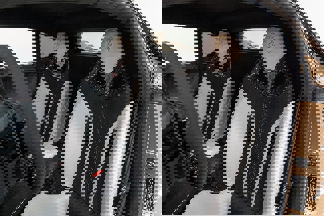 Used 2024 Lamborghini Huracan Tecnica image 4