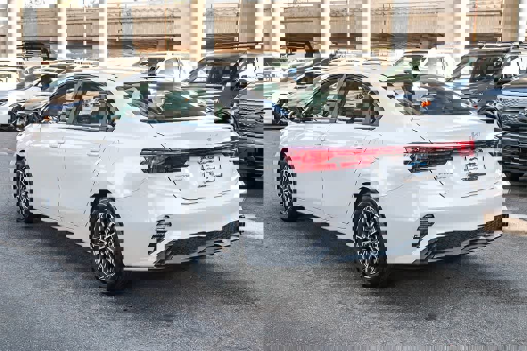 Used 2023 Kia Forte LXS w/ LXS Technology Package image 8