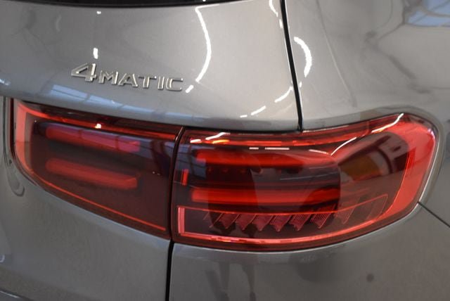New 2026 Mercedes-Benz GLB 250 4MATIC image 12