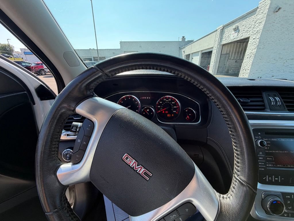 Used 2016 GMC Acadia SLT w/ Open Road Package FWD image 10