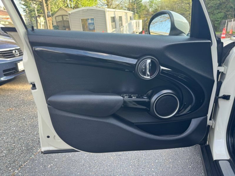 Used 2015 MINI Cooper S FWD image 14