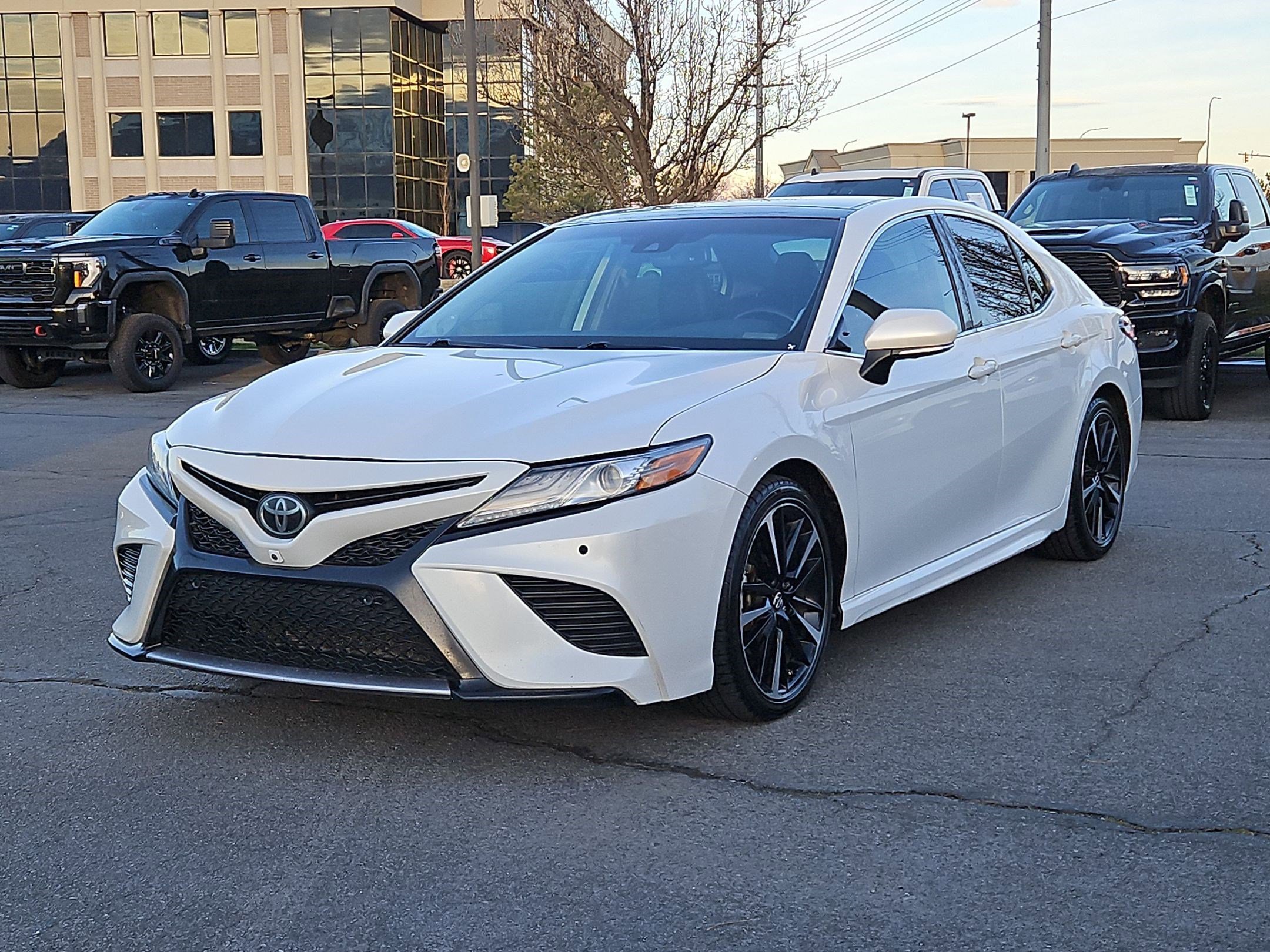 Used 2019 Toyota Camry XSE w/ Driver Assist Package image 10