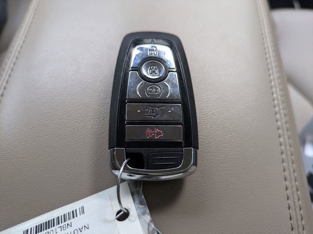 Used 2022 Lincoln Nautilus AWD w/ Premium Package image 35