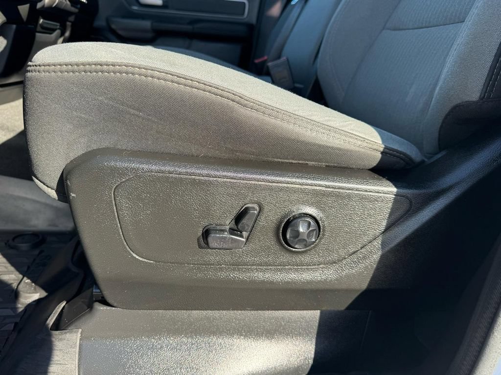 Used 2020 RAM 1500 Big Horn AWD/4WD image 15