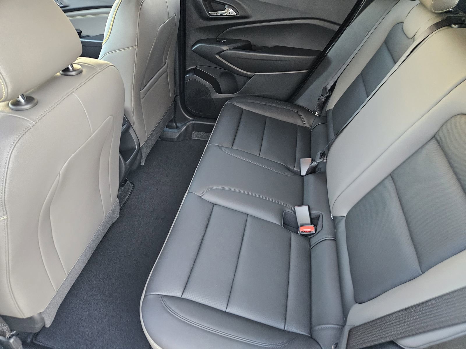 New 2026 Chevrolet Trax ACTIV w/ Sunroof Package image 26