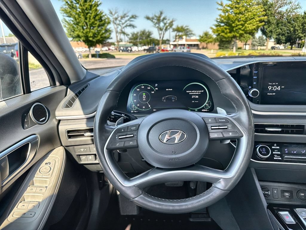 Used 2023 Hyundai Sonata Limited FWD image 11