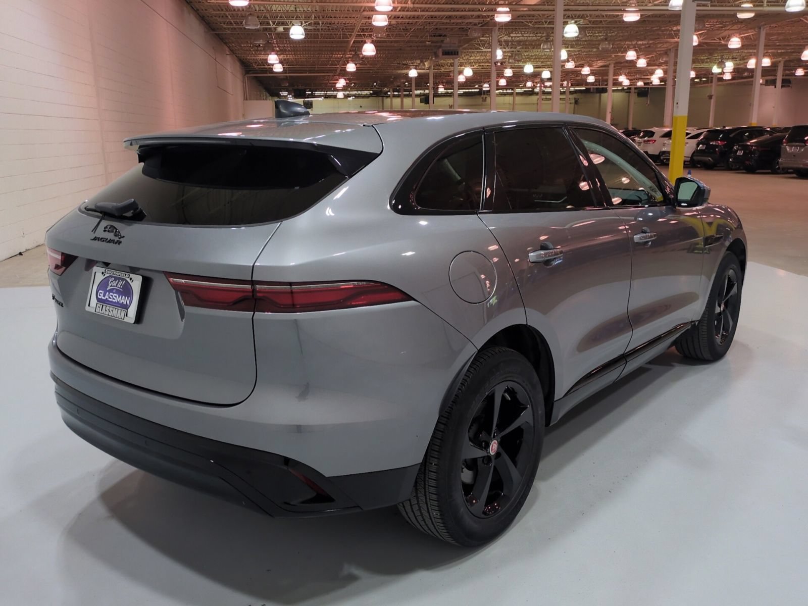 Used 2023 Jaguar F-PACE S AWD/4WD image 3