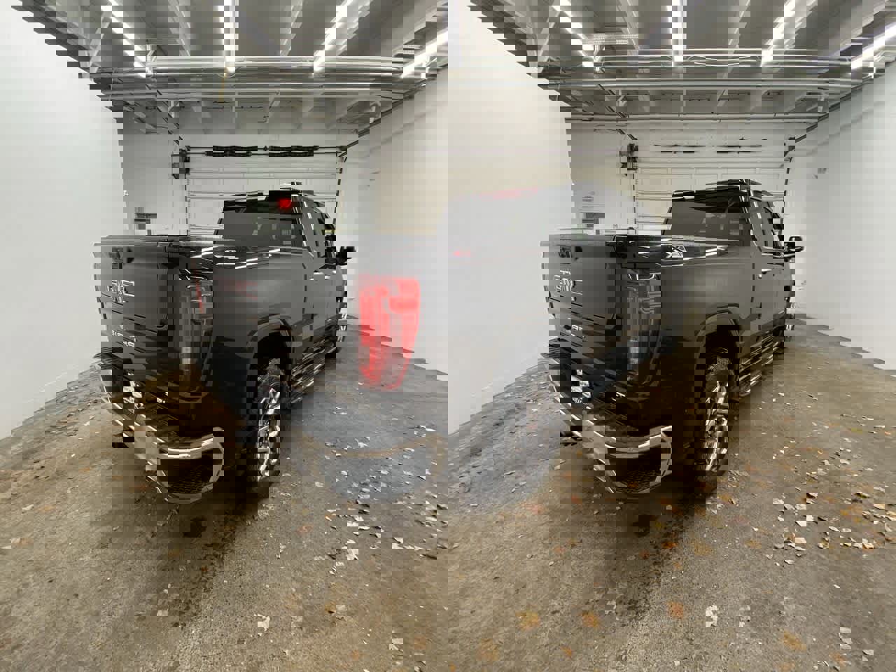 Used 2023 GMC Sierra 1500 SLT w/ SLT Premium Package image 6