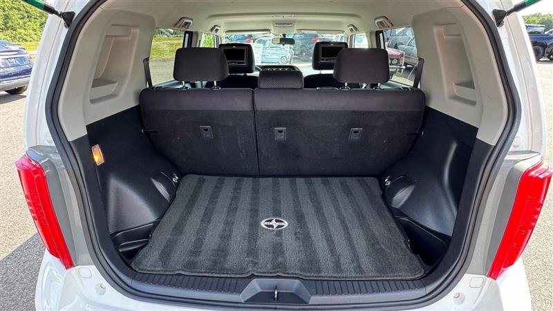 Used 2008 Scion xB FWD image 39